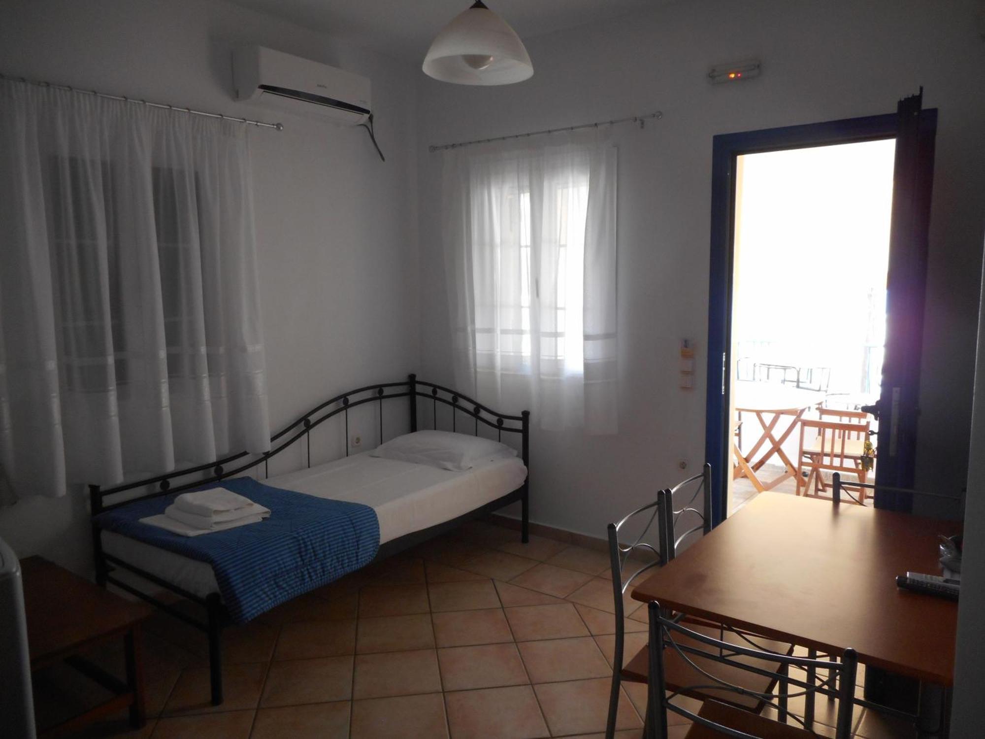 Pantonia Apartments Agia Pelagia  Dış mekan fotoğraf