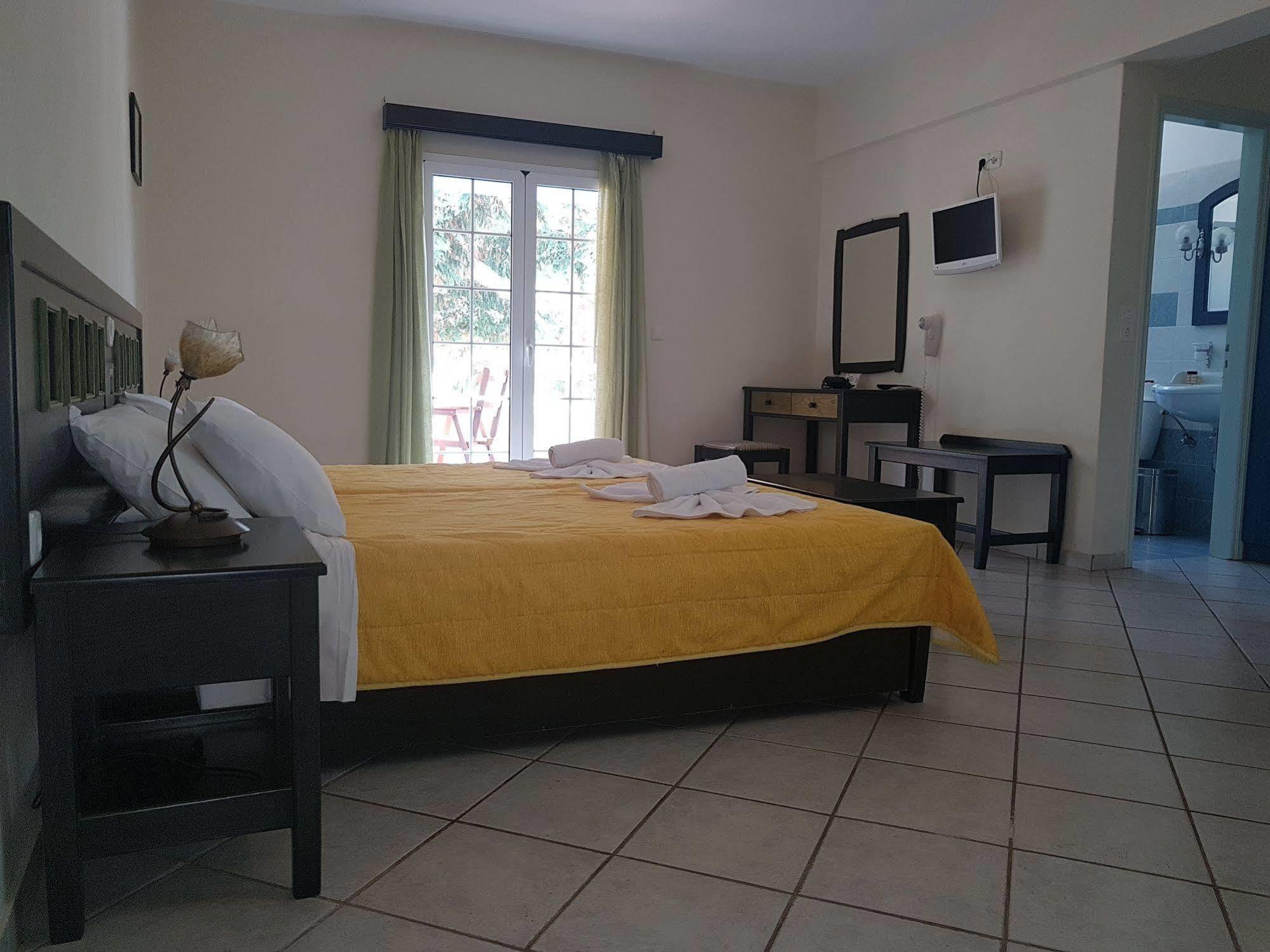 Pantonia Apartments Agia Pelagia  Dış mekan fotoğraf